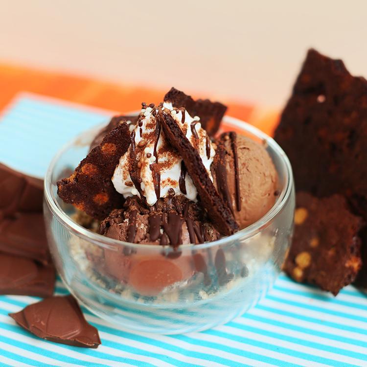 1-for-1 Sundaes by Udders @ Novena - BDAY SALE - Chope