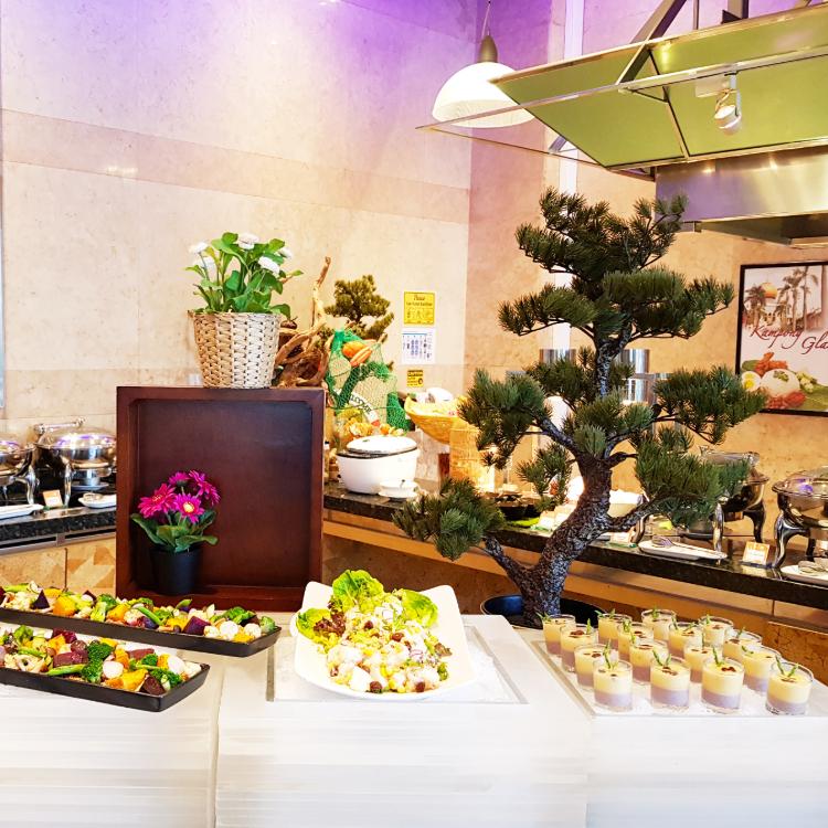 The Square Restaurant - Weekday Lunch Buffet (30% Off)