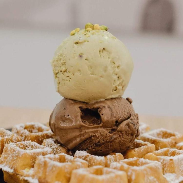 Single Scoop Waffle with Tea by Everton Creamery